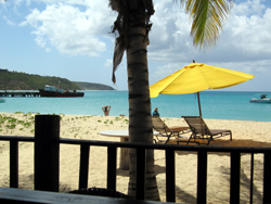 Road Bay: il ristorante e la splendida vista sulla baia.