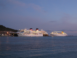 Philipsburg Bay: le grandi navi da crociera