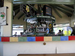 Simpson Bay Lagoon: il bancone dell'internet caf.