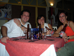 Fort-de-France: da Josephine Max, Ale e Cate.