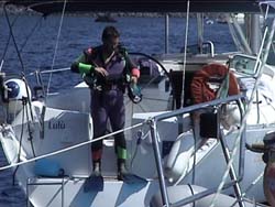 Mik si prepara per l'immersione