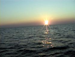 Il sole sta sorgendo