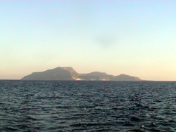Levanzo all'alba