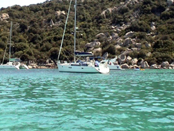 Y2K nelle splendide acque di cala Santa Giulia