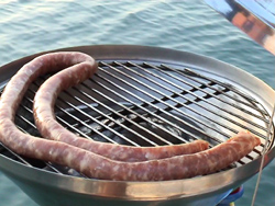 Castellammare del Golfo: si parte con salsiccia verace !