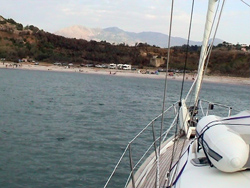Castellammare del Golfo: Y2K all'ormeggio.