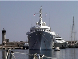 Il Mega-Yacht...