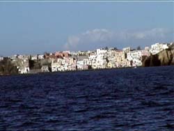 Corricella si avvicina